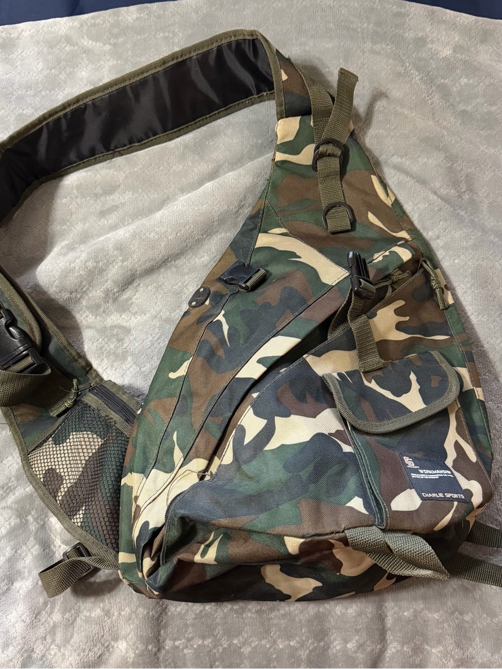 Camouflage Sling Crossbody Bag for Men - Green Camo